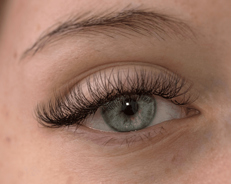 Extensiones de pestañas volumen suave