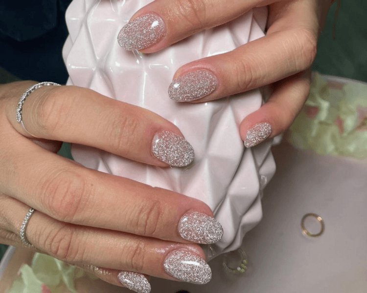 MANTENIMIENTO UÑAS ECULTURALES ALMOND MEDIANA