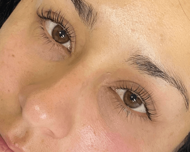 Lifting + color de Pestañas + Botox de regalo