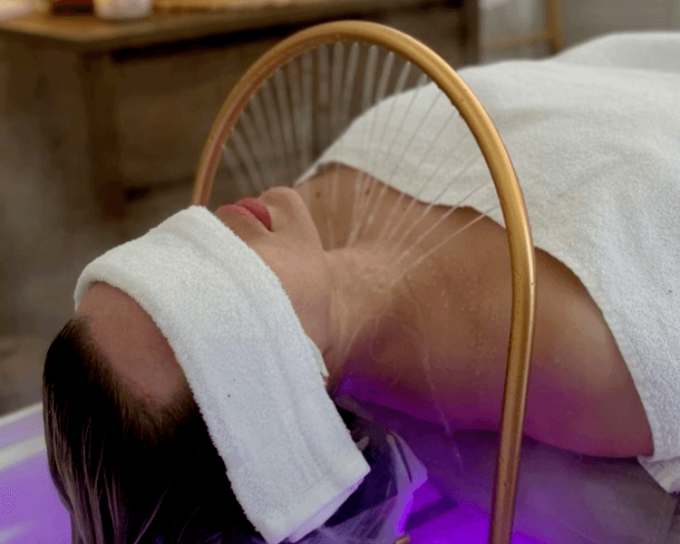 Head Spa DELUX con Piedras Calientes