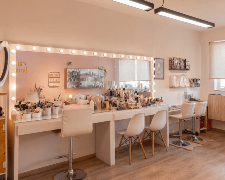 Maquillaje ACOMPAÑANTES GRADUADA (a partir de 4 )