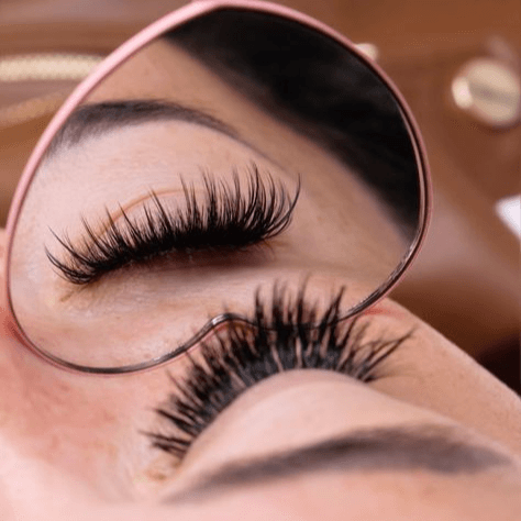 Lashes y cejas photo