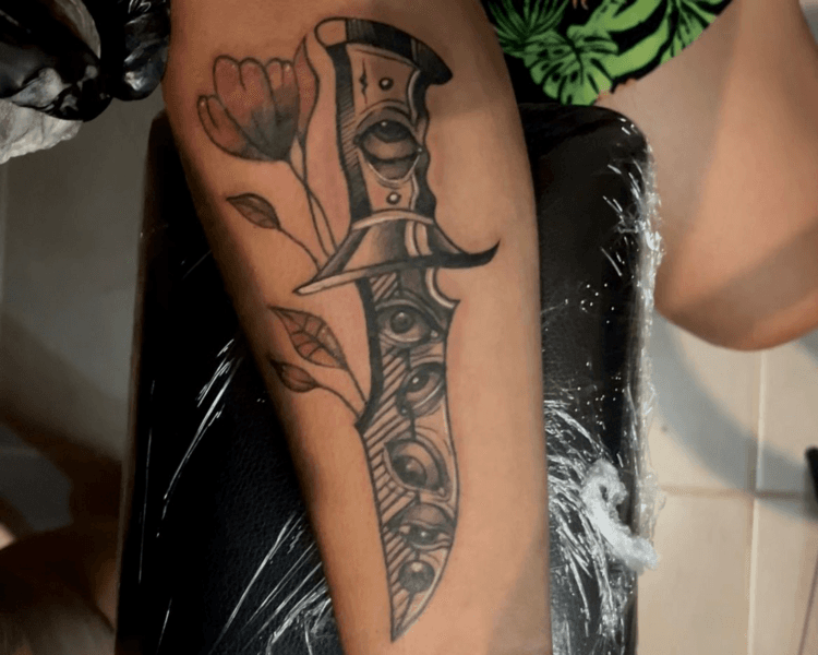 Blackwork Tattoo 15-20cm