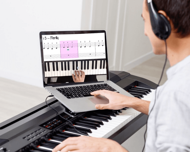 CLASE DE PIANO - (Virtual)