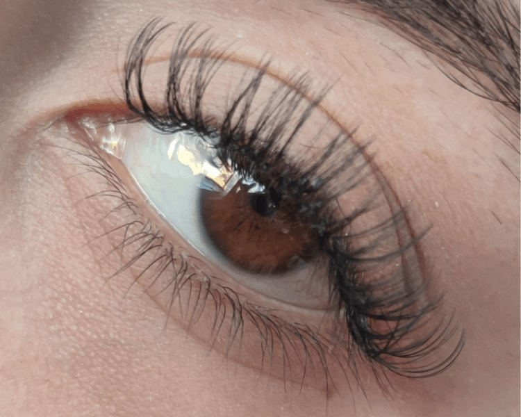 Extensión de pestañas