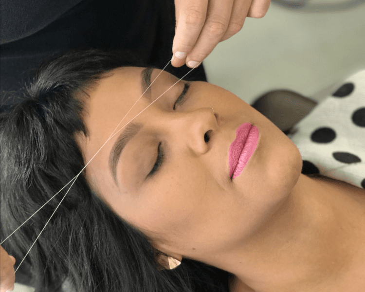 PERFILADO DE CEJAS CON HILO