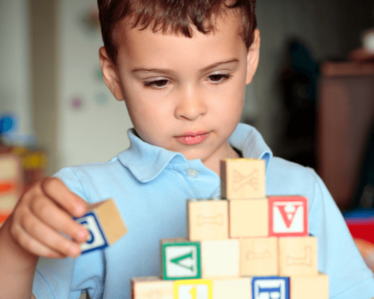 Evaluación ADOS-2 y ADI-R