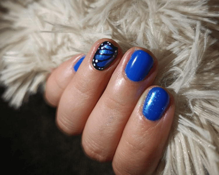 Esmaltado semipermanente + diseños