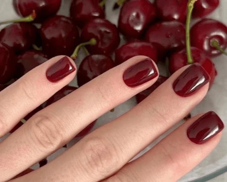 Esmaltado semipermanente (sin diseños complejos)