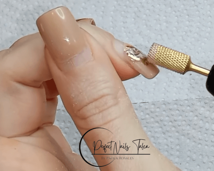 Solo retiro de uñas polygel y acrílico