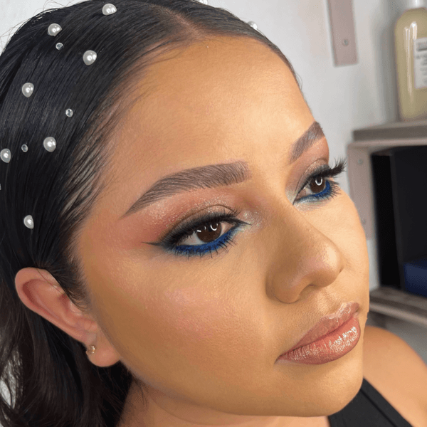 Maquillaje y Peinado Social