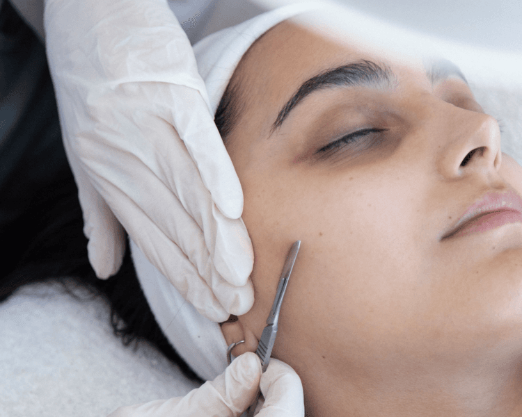 Tratamiento Facial - Elizabeth Taylor