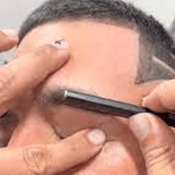 TRATAMIENTO DE BARBA CON TOALLAS CALIENTES+PERFILADO DE CEJAS