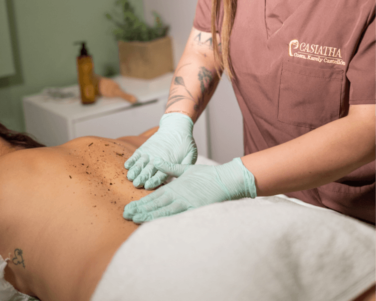 Mascarilla corporal y exfoliación