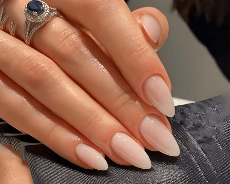 Manicure y Pedicura. Incluye Gel en color liso y rubber