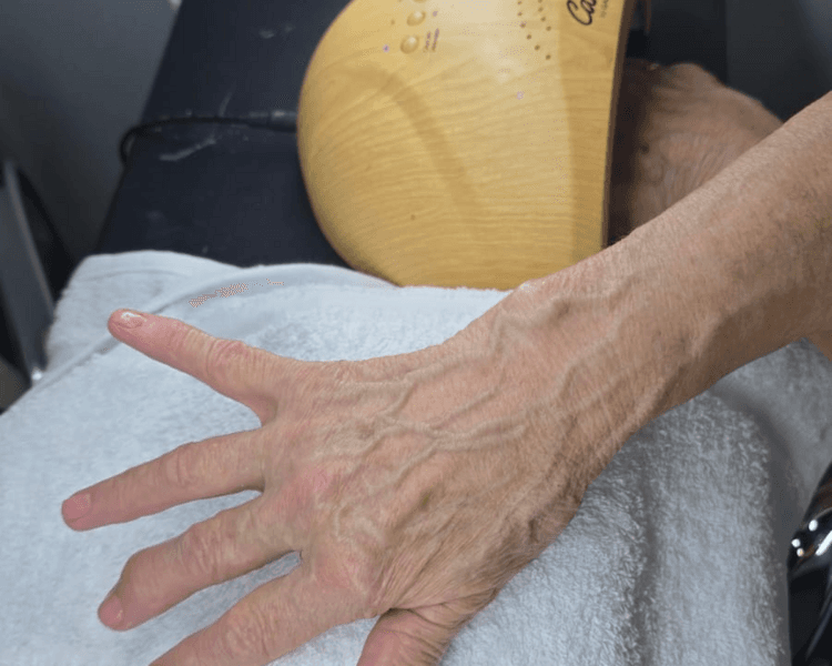 MANICURIA SEMI SIN EXTRACCION DESDE