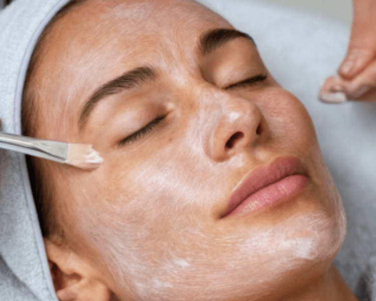 EXFOLIANTE FACIAL (MASAJE FACIAL + EXFOLIACIÓN) ESCAPADA