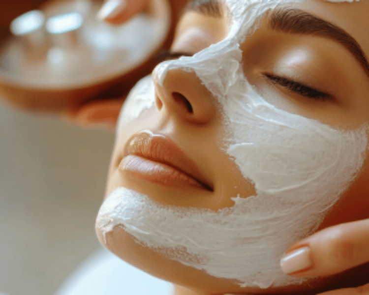 EXFOLIANTE FACIAL (MASAJE FACIAL + EXFOLIACIÓN) 20% DE DESCUENTO DE LUNES A VIERNES