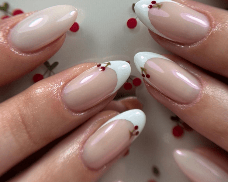 Diseño elaborado (más de tres uñas)