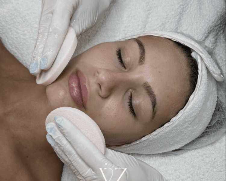 LIMPIEZA FACIAL PROFUNDA