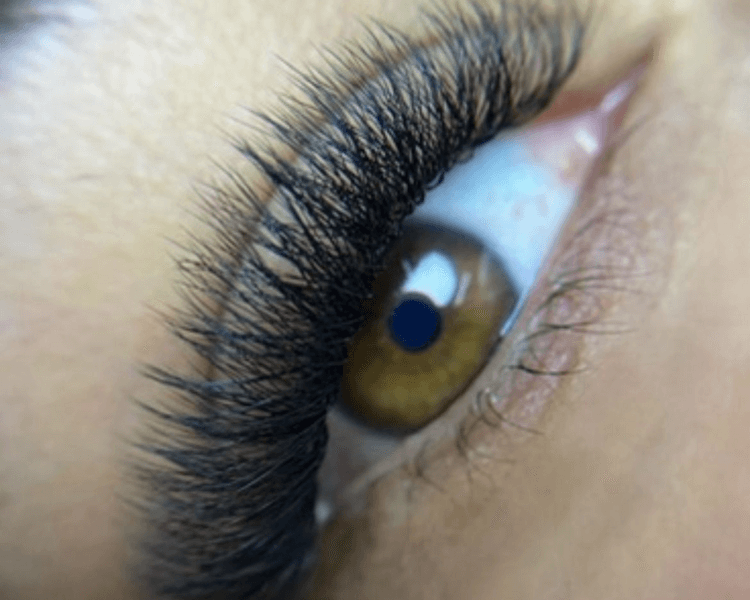 Pestañas efecto volumen Griego