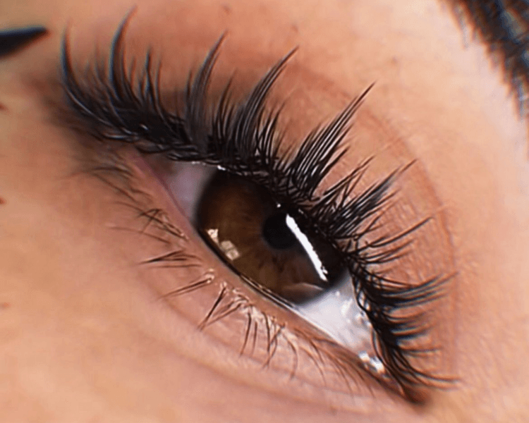 Pestañas efecto anime