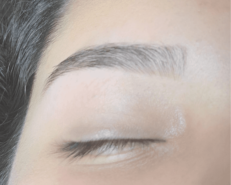 Diseño y Perfilado de Cejas