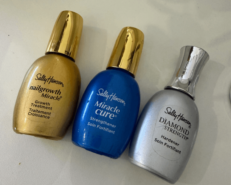 Estetica de pies con fortalecedor sin esmaltado (incluye retiro de Cosmic)