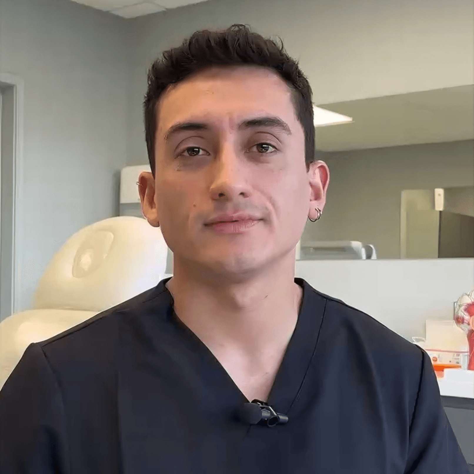 Dr. Alain Arias Betancur photo