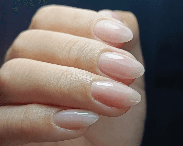 CAPPING EN POLYGEL (en uñas naturales)