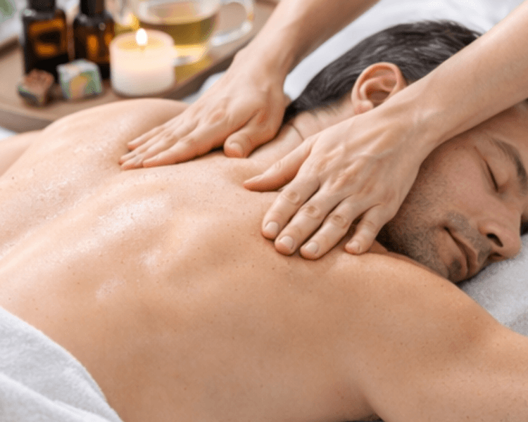 Masaje californiano · aromaterapia con aceites esenciales afrodisíacos · infusión 120min