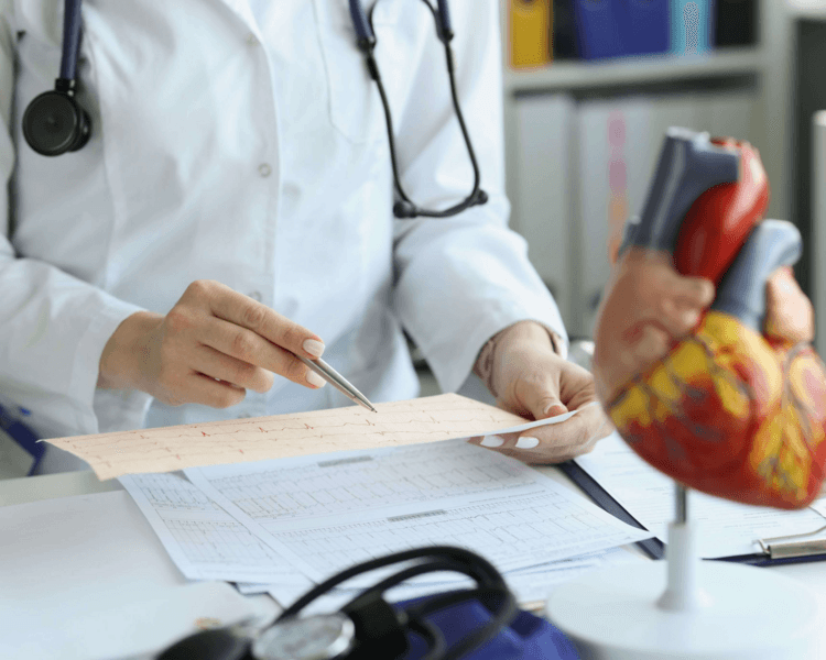 1. Consulta Médica Cardiológica CON OS