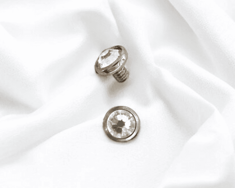 Top microdermal cristal blanco 3mm y 5mm (Cod 356/357)
