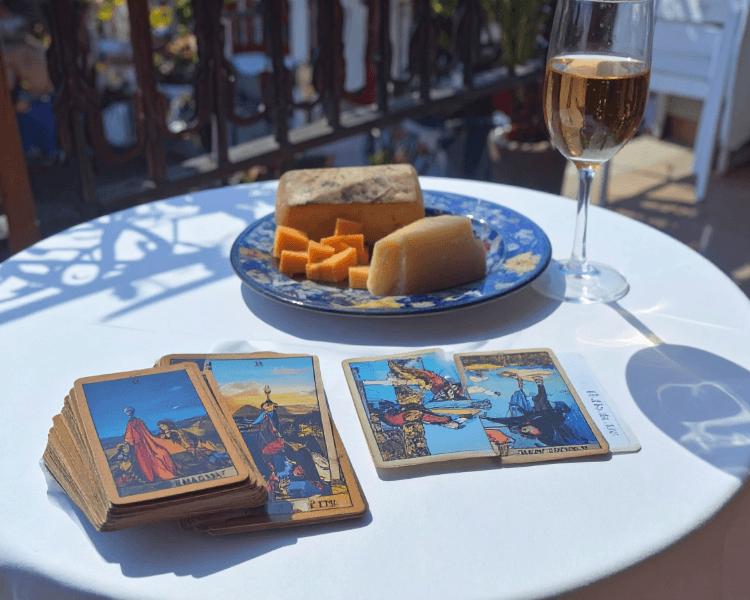 Lectura presencial en Viña del Mar (incluye tabla y copa)