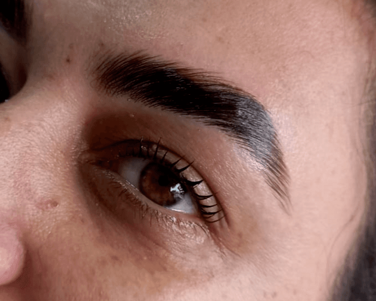 Lifting de Pestañas + Laminado y Tinte de Cejas