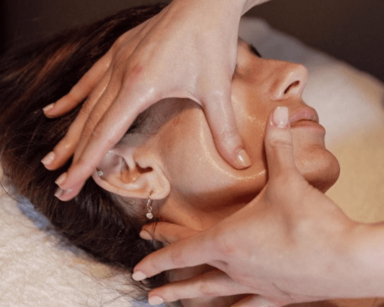 Drenaje linfático facial