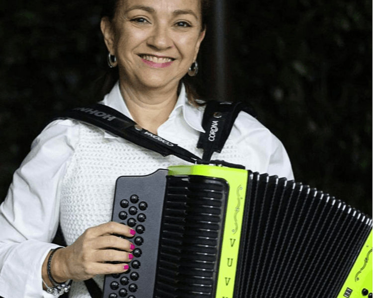 CLASE DE ACORDEÓN - (Presencial)