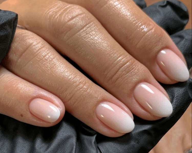 Manicure Esmaltado Permanente Francesa / Degrade