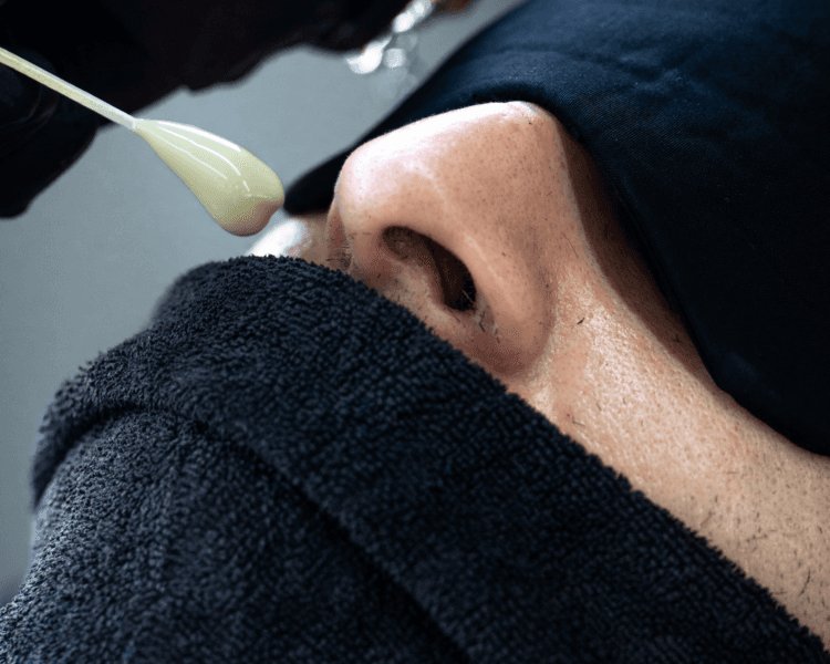 Depilación / Retoque de vello facial