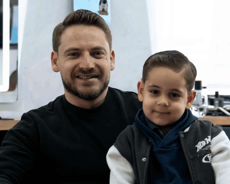Corte de Cabello para Padre e Hijo