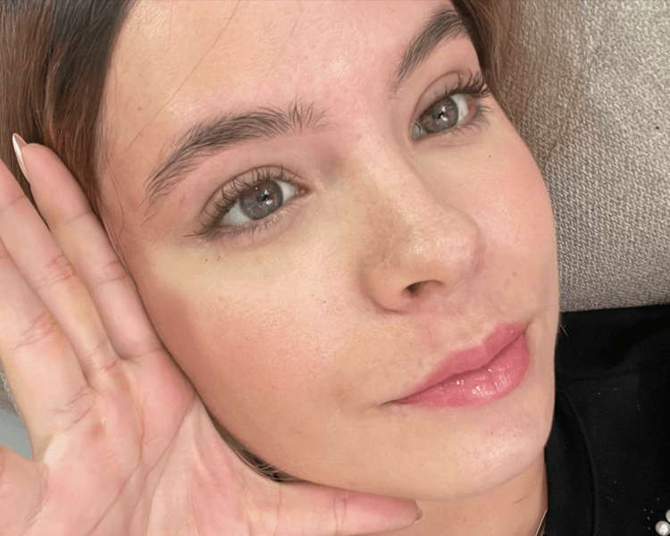 DEPILACIÓN CON HILO