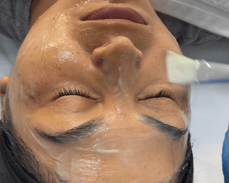 San Valentín- 💝Pack Limpieza facial profunda + Masaje facial y cuello Oferta en $59.990