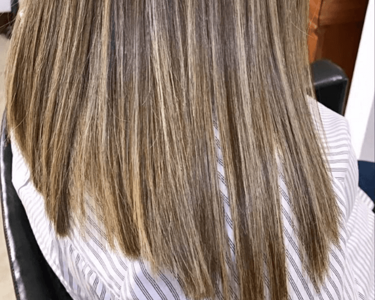 Luces cabello mediano