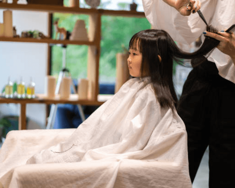 Corte de Niña Cabello Mediano (NO INCLUYE SERVICIO)