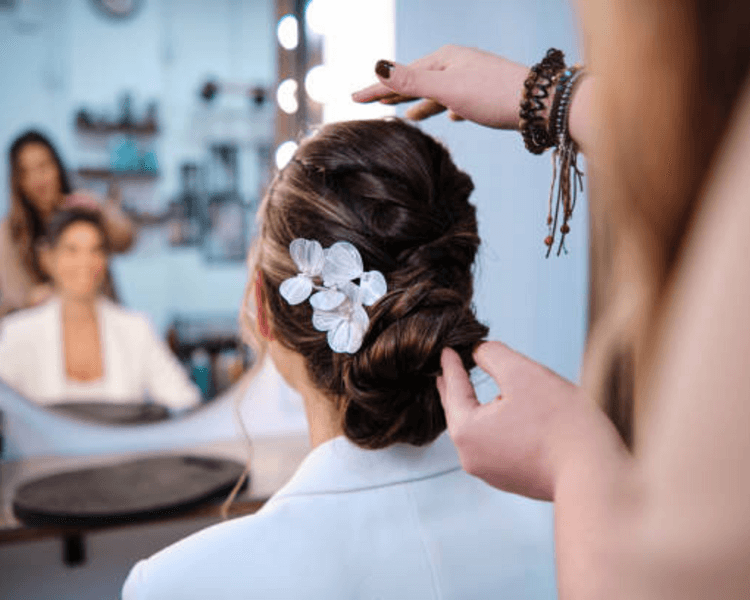 Peinado de Novia Cabello Largo (NO INCLUYE SERVICIO)