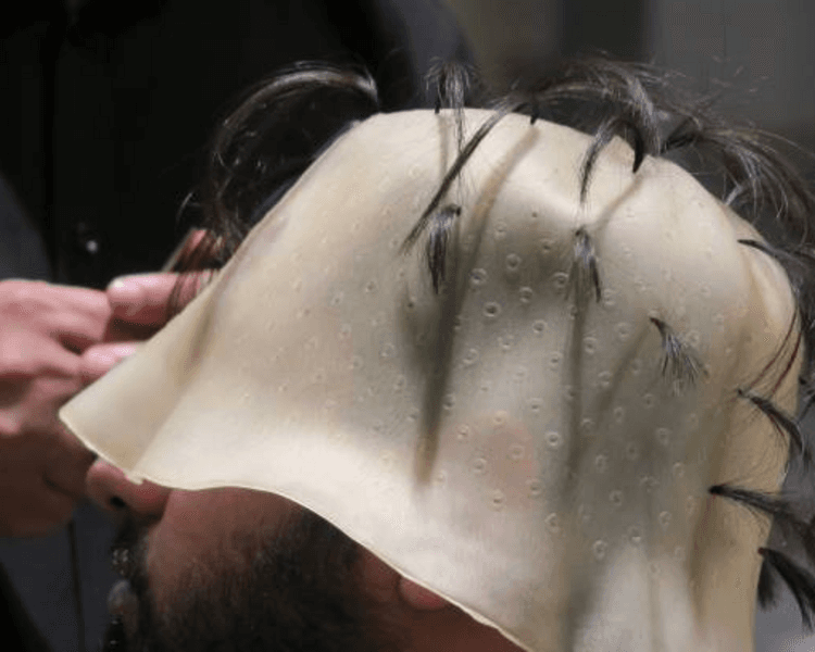 Iluminación Clásica Con Gorro Cabello Mediano (NO INCLUYE SERVICIO)