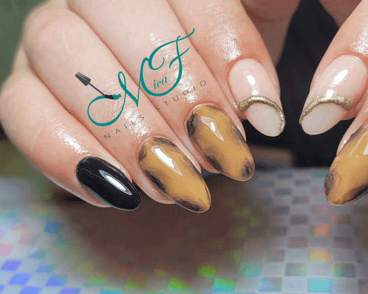 Esculpidas en Gel o Polygel hasta largo N• 2