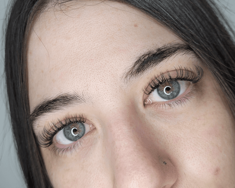 Pestañas pelo x pelo o 2D