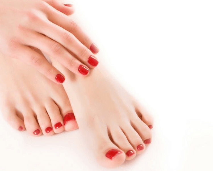 Manicure Permanente + Pedicure Permanente tonos lisos sin diseños