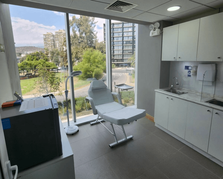 Día Completo Sala de Procedimiento & Consulta Médica